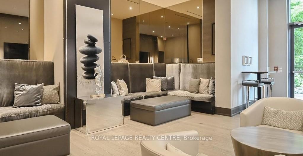 









59


Annie Craig

Drive, 3802,
Toronto,




ON
M8V 0C4

