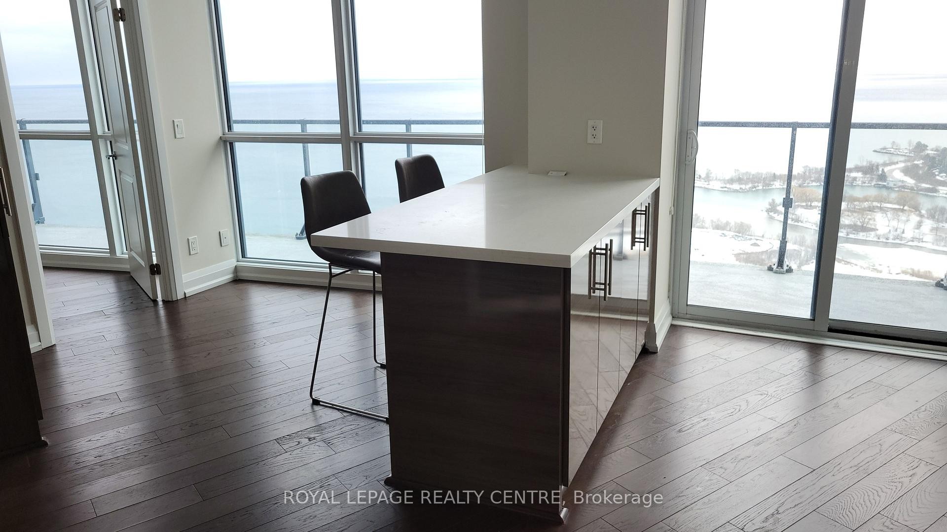 









59


Annie Craig

Drive, 3802,
Toronto,




ON
M8V 0C4

