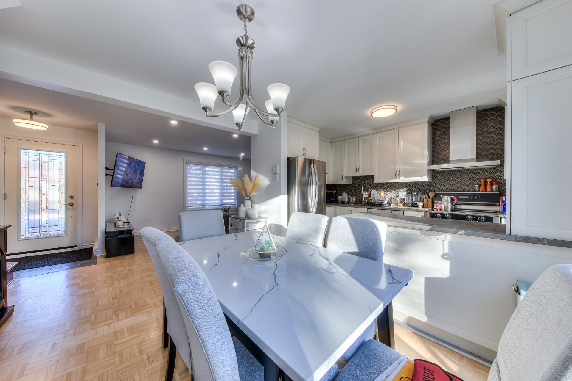 









3006


Rue Demers

,
Mascouche,




QC
J7K3E1

