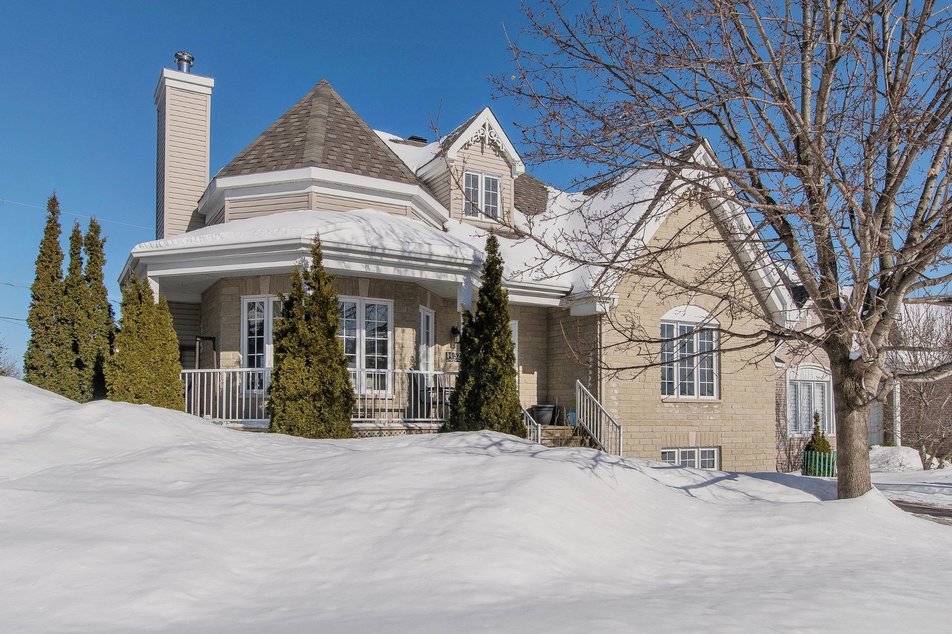 









1452


Rue St-Malo

,
Mascouche,




QC
J7K0C4

