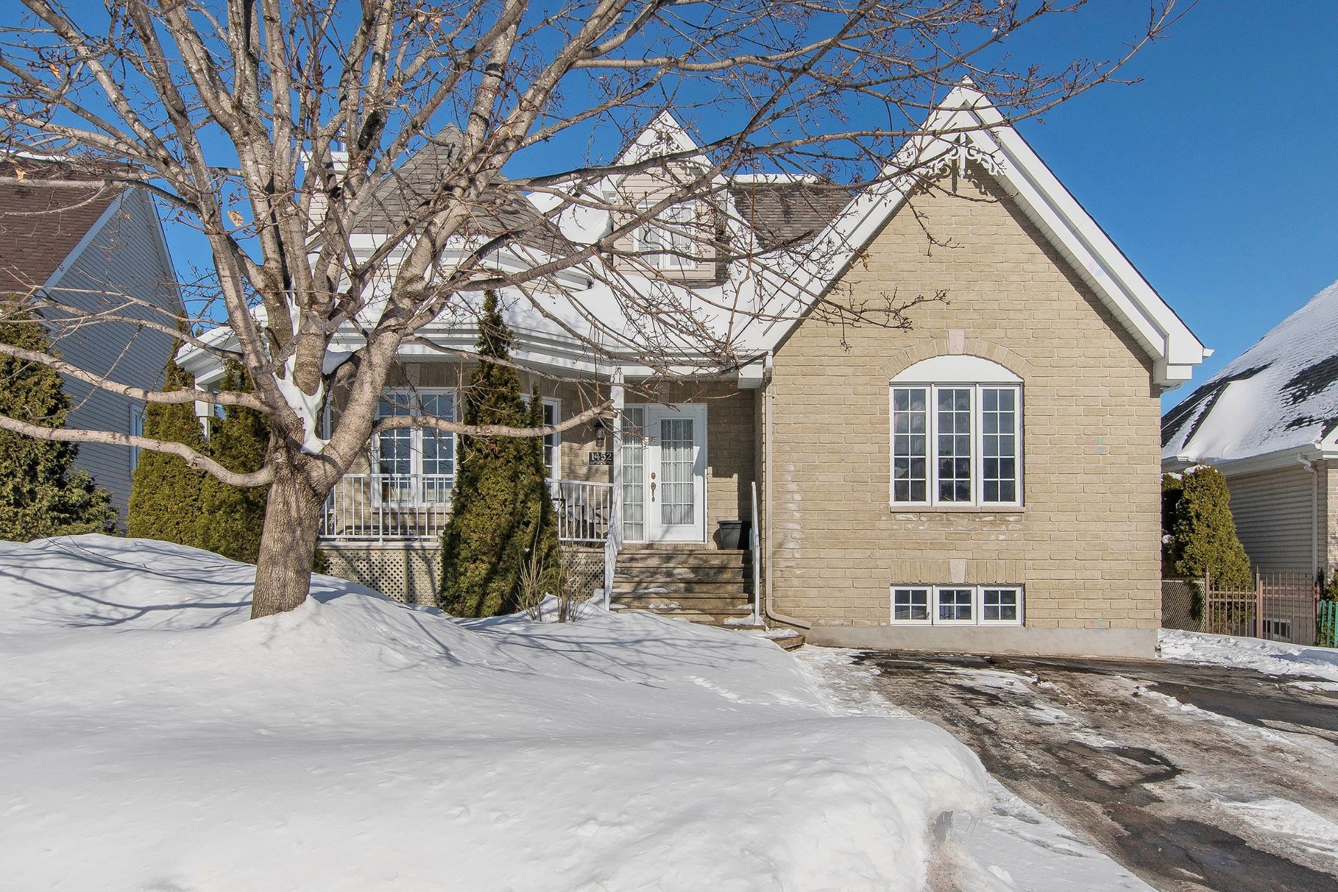 









1452


Rue St-Malo

,
Mascouche,




QC
J7K0C4

