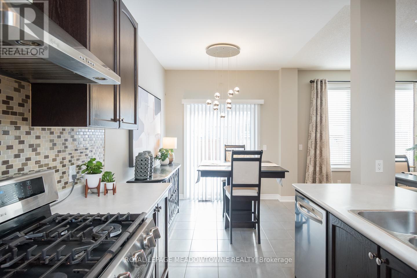 












843 MILTONBROOK CRESCENT

,
Milton,




Ontario
L9T8N2

