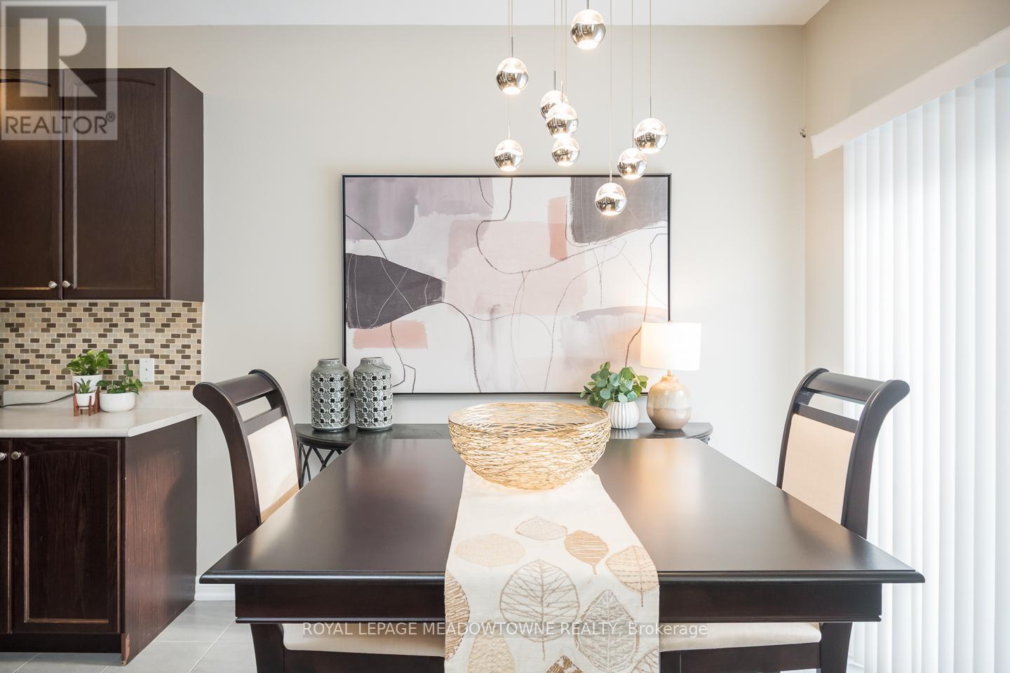 












843 MILTONBROOK CRESCENT

,
Milton,




Ontario
L9T8N2

