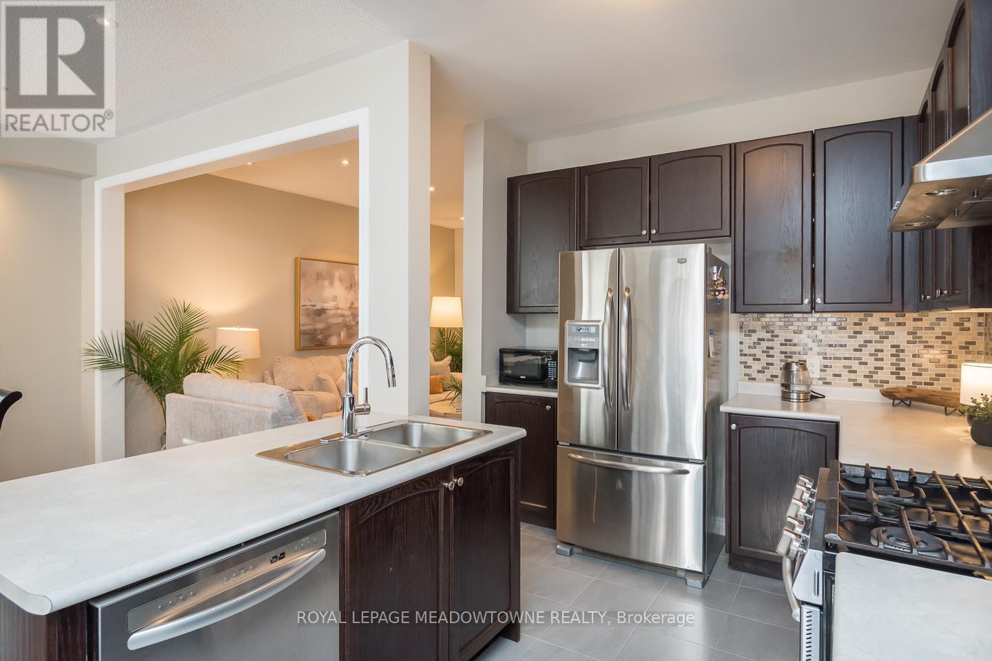 












843 MILTONBROOK CRESCENT

,
Milton,




Ontario
L9T8N2

