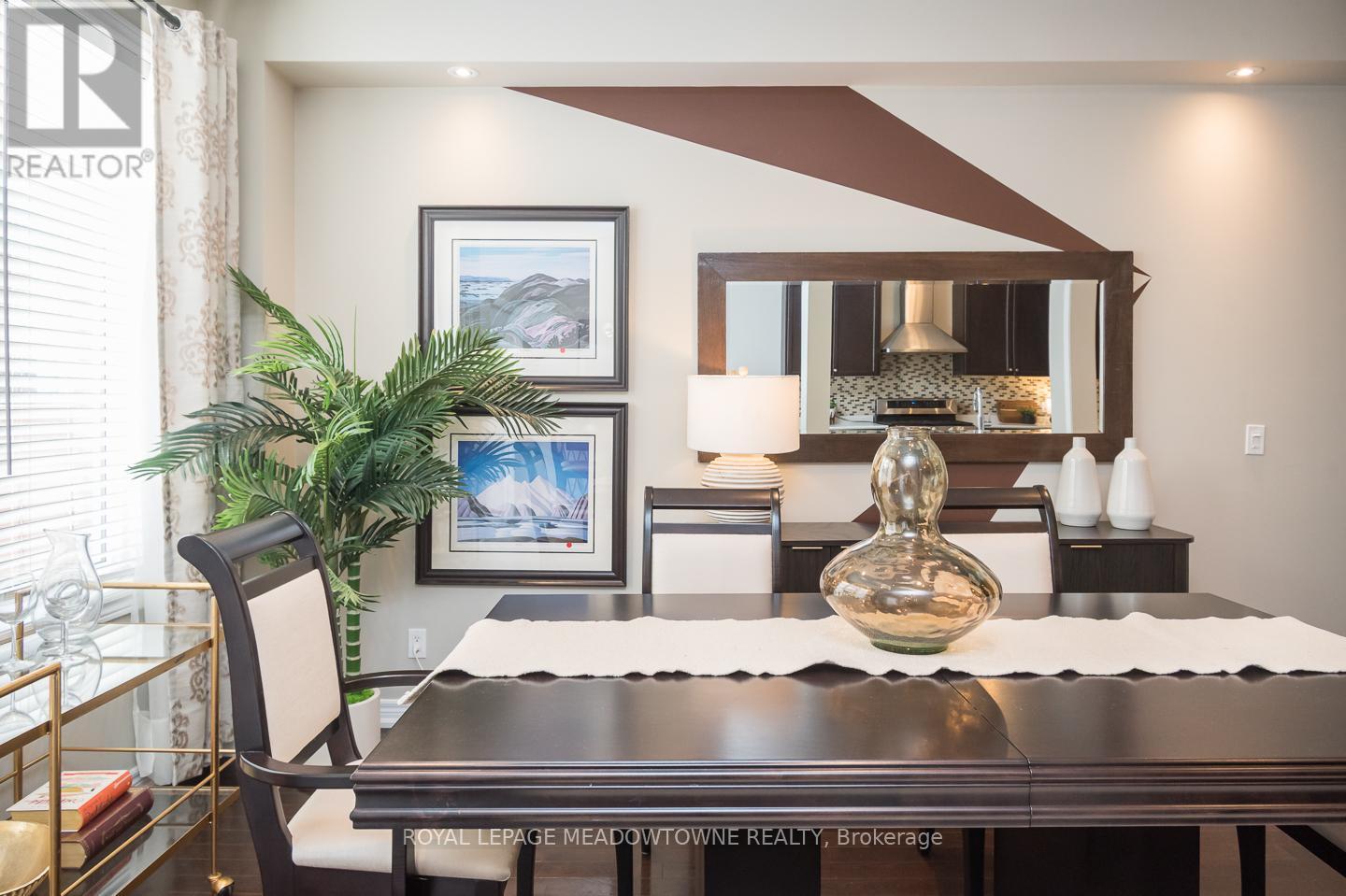 












843 MILTONBROOK CRESCENT

,
Milton,




Ontario
L9T8N2

