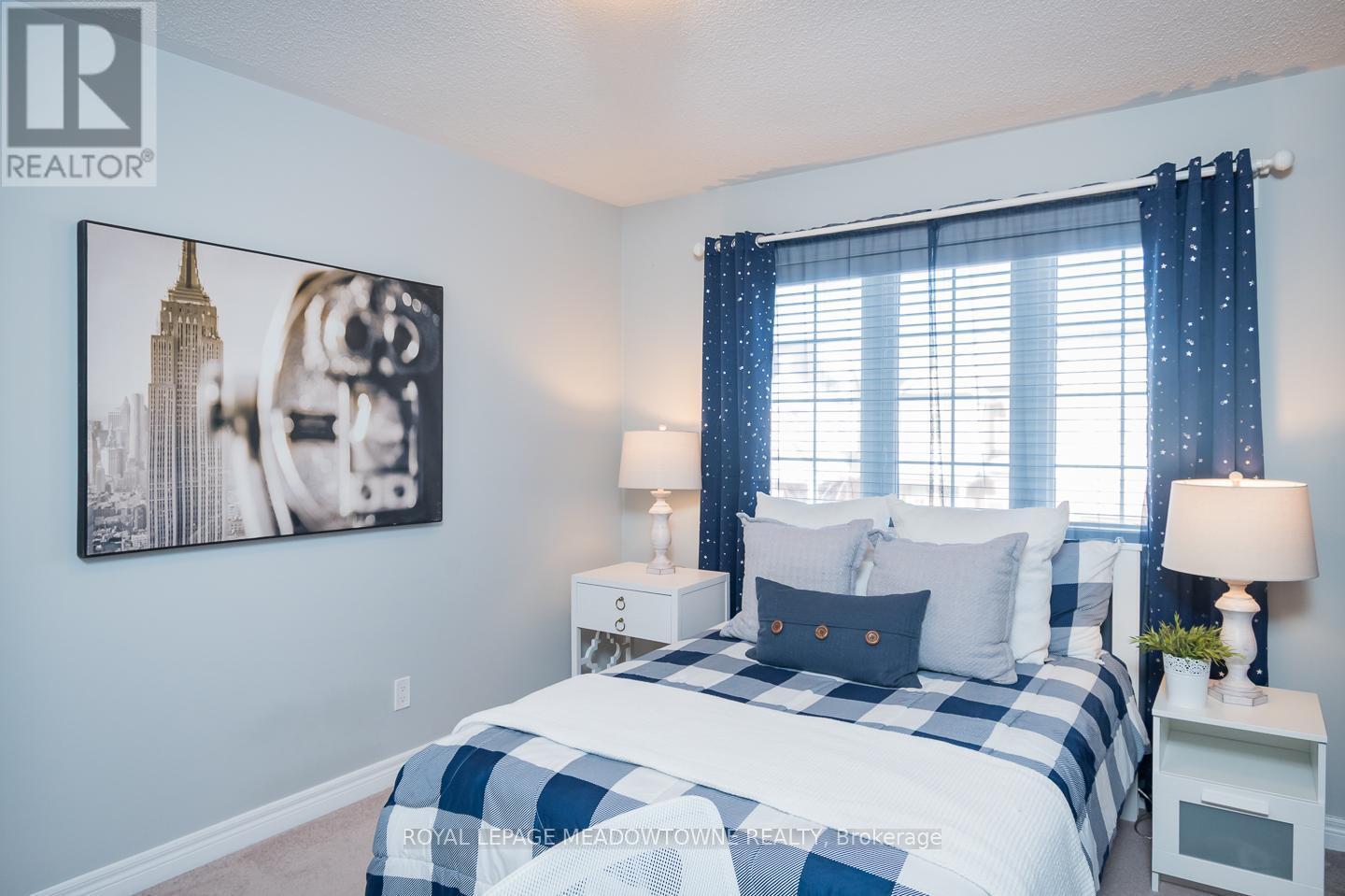 












843 MILTONBROOK CRESCENT

,
Milton,




Ontario
L9T8N2

