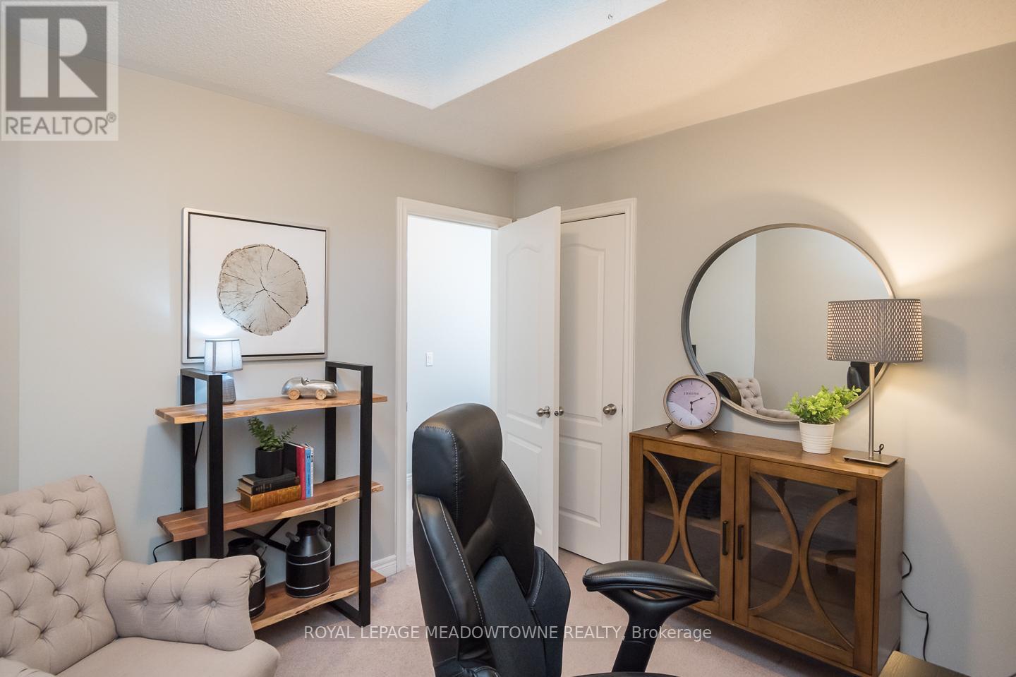 












843 MILTONBROOK CRESCENT

,
Milton,




Ontario
L9T8N2

