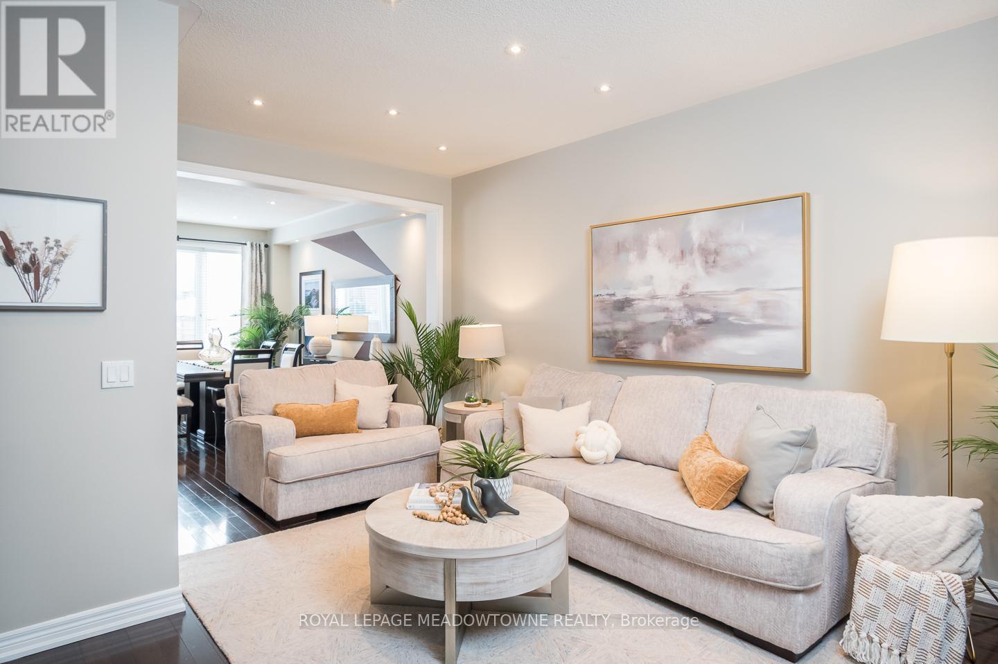 












843 MILTONBROOK CRESCENT

,
Milton,




Ontario
L9T8N2

