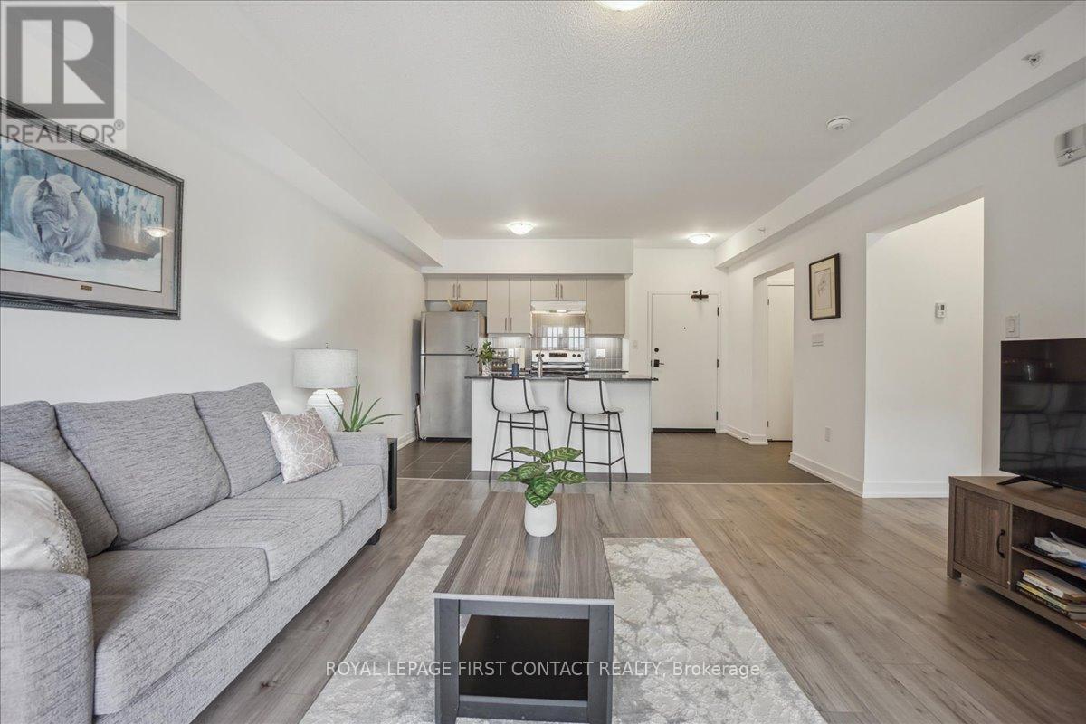 












213 - 4 SPICE WAY

,
Barrie,




Ontario
L9J0M2

