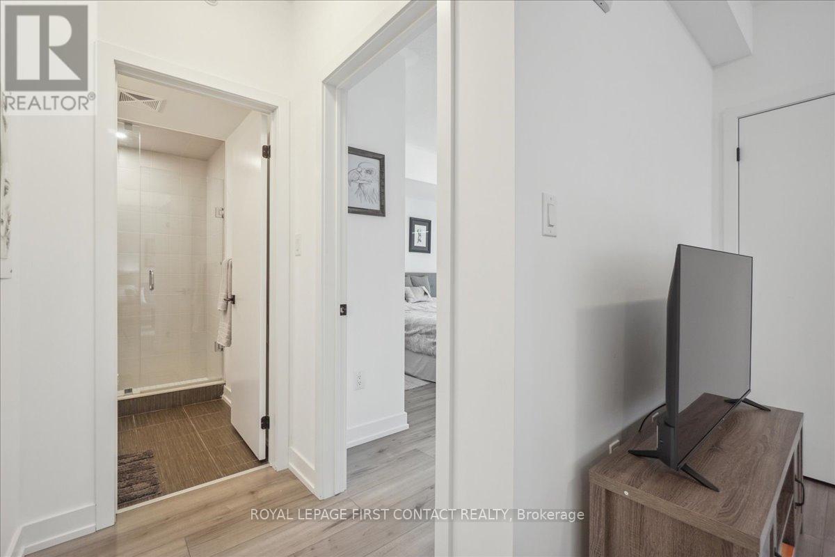 












213 - 4 SPICE WAY

,
Barrie,




Ontario
L9J0M2

