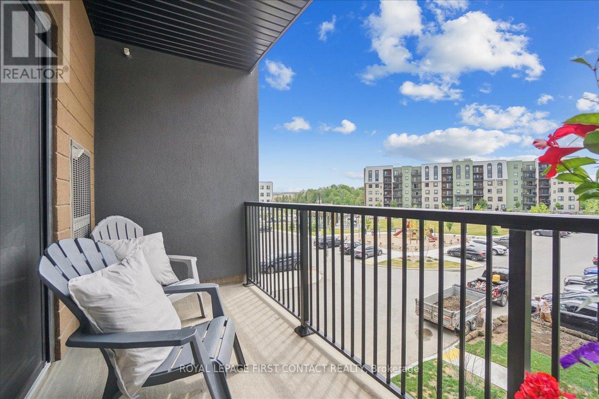 












213 - 4 SPICE WAY

,
Barrie,




Ontario
L9J0M2

