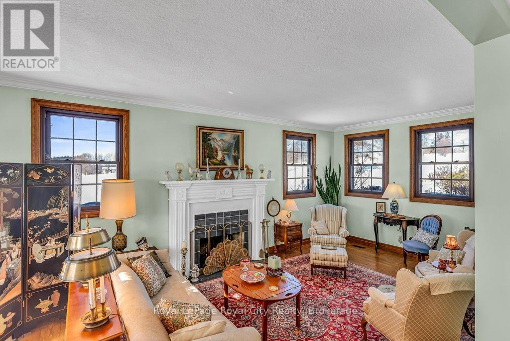 












5502 FIFTH LINE

,
Guelph/Eramosa,




Ontario
N0B2K0

