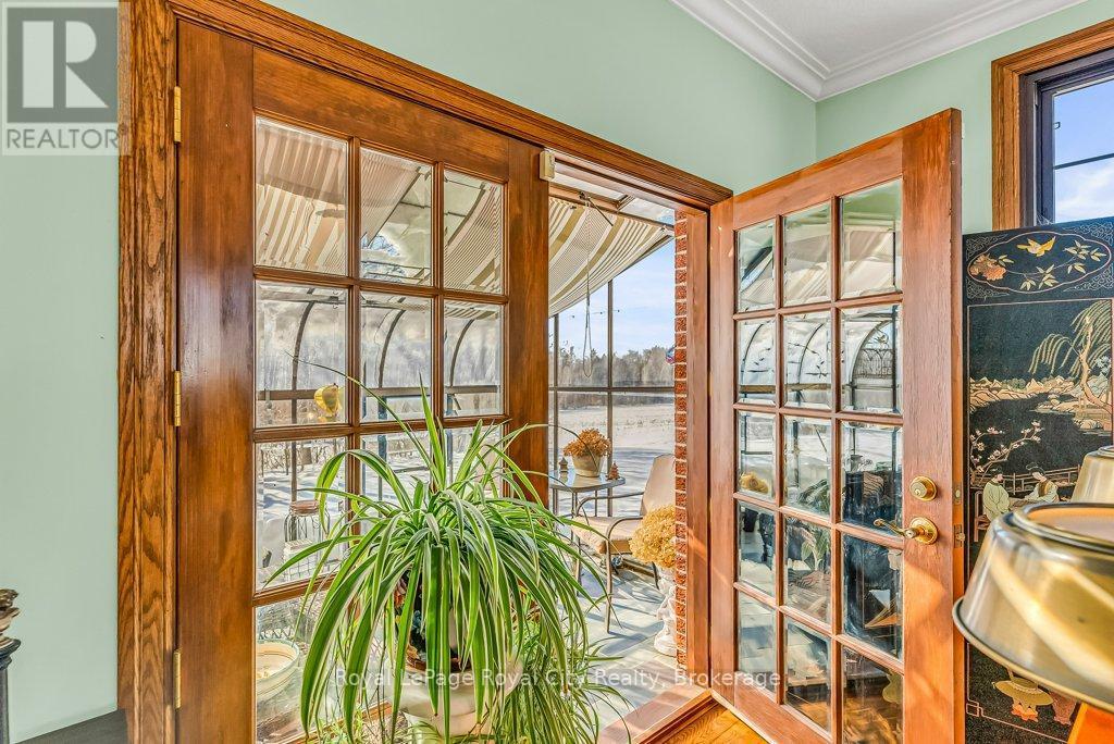 












5502 FIFTH LINE

,
Guelph/Eramosa,




Ontario
N0B2K0

