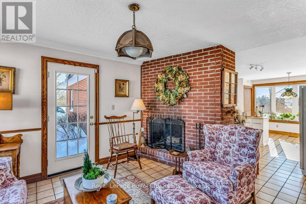 












5502 FIFTH LINE

,
Guelph/Eramosa,




Ontario
N0B2K0

