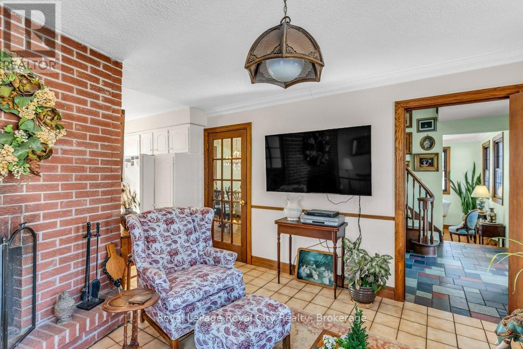 












5502 FIFTH LINE

,
Guelph/Eramosa,




Ontario
N0B2K0

