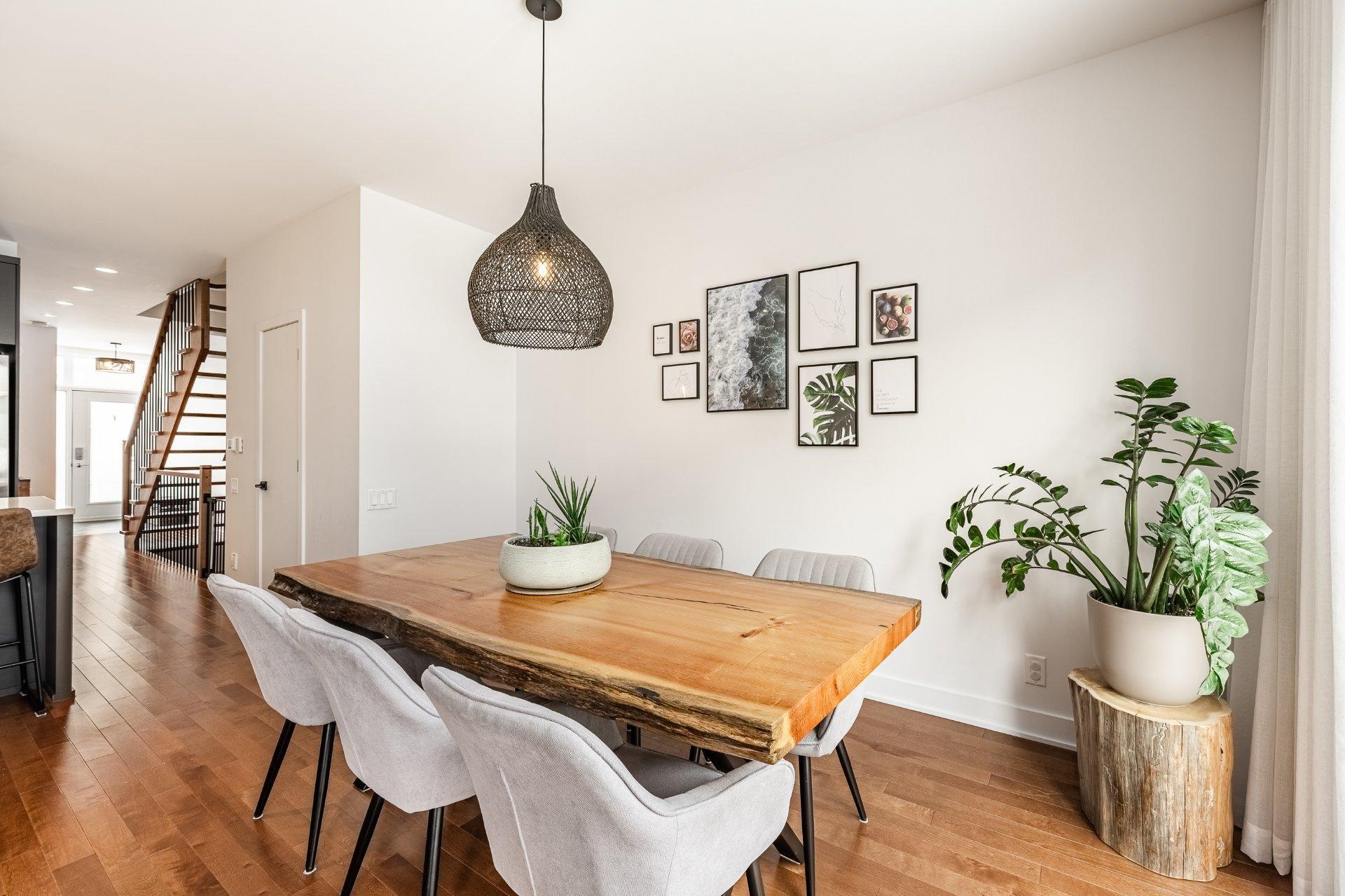 









10


Place Boulay

,
Saint-Basile-le-Grand,




QC
J3N0C6

