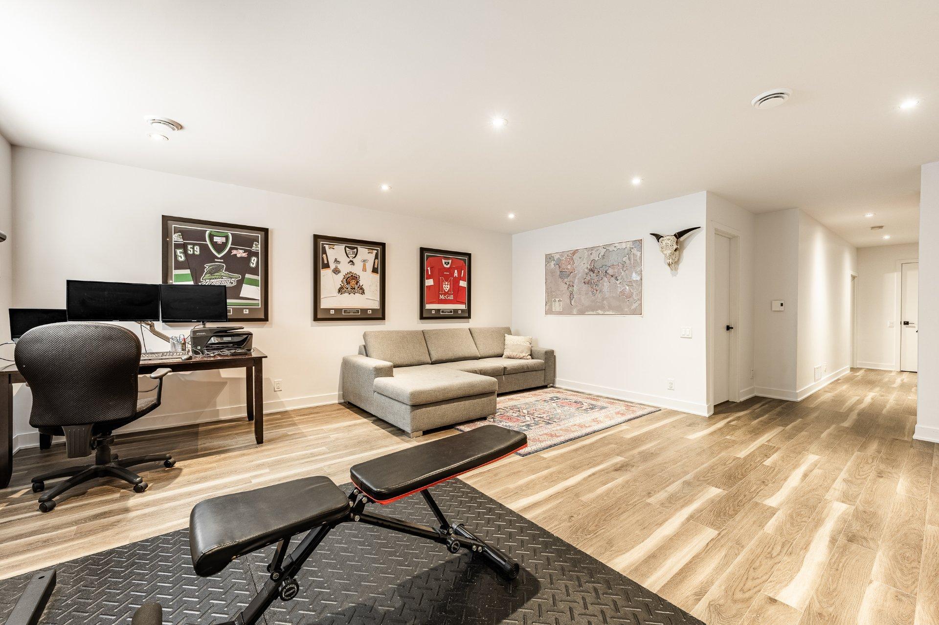 









10


Place Boulay

,
Saint-Basile-le-Grand,




QC
J3N0C6

