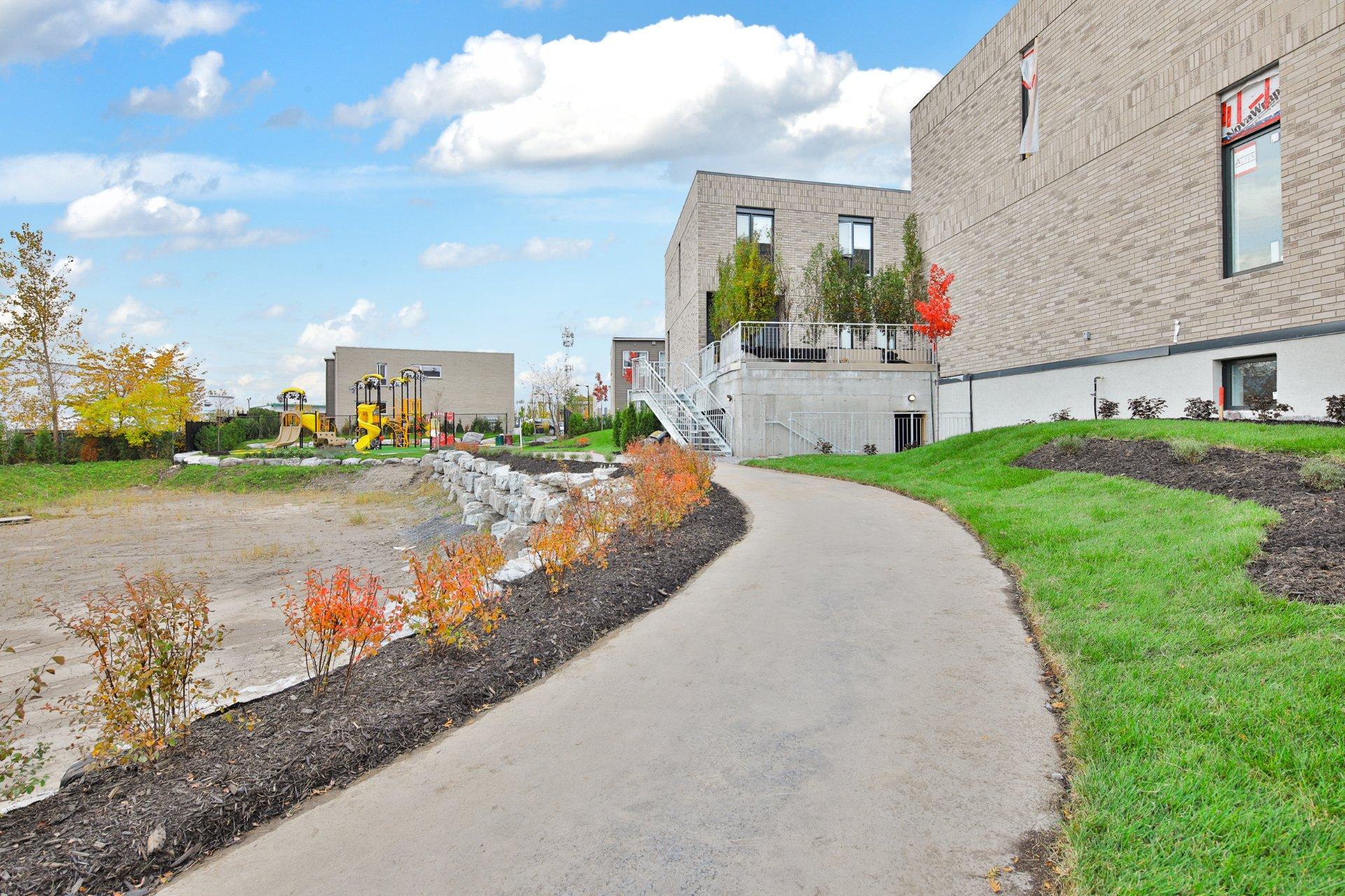 









10


Place Boulay

,
Saint-Basile-le-Grand,




QC
J3N0C6

