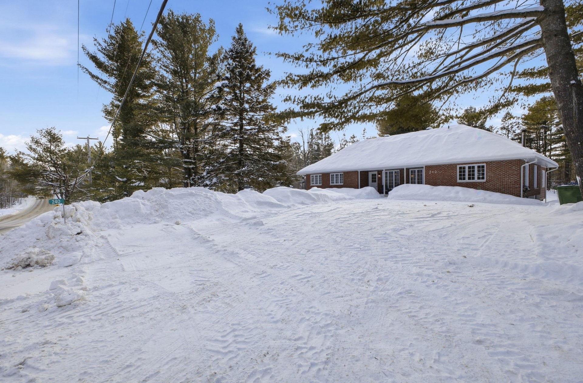 









240


Ch. Ste-Élisabeth

,
Cantley,




QC
J8V3G5

