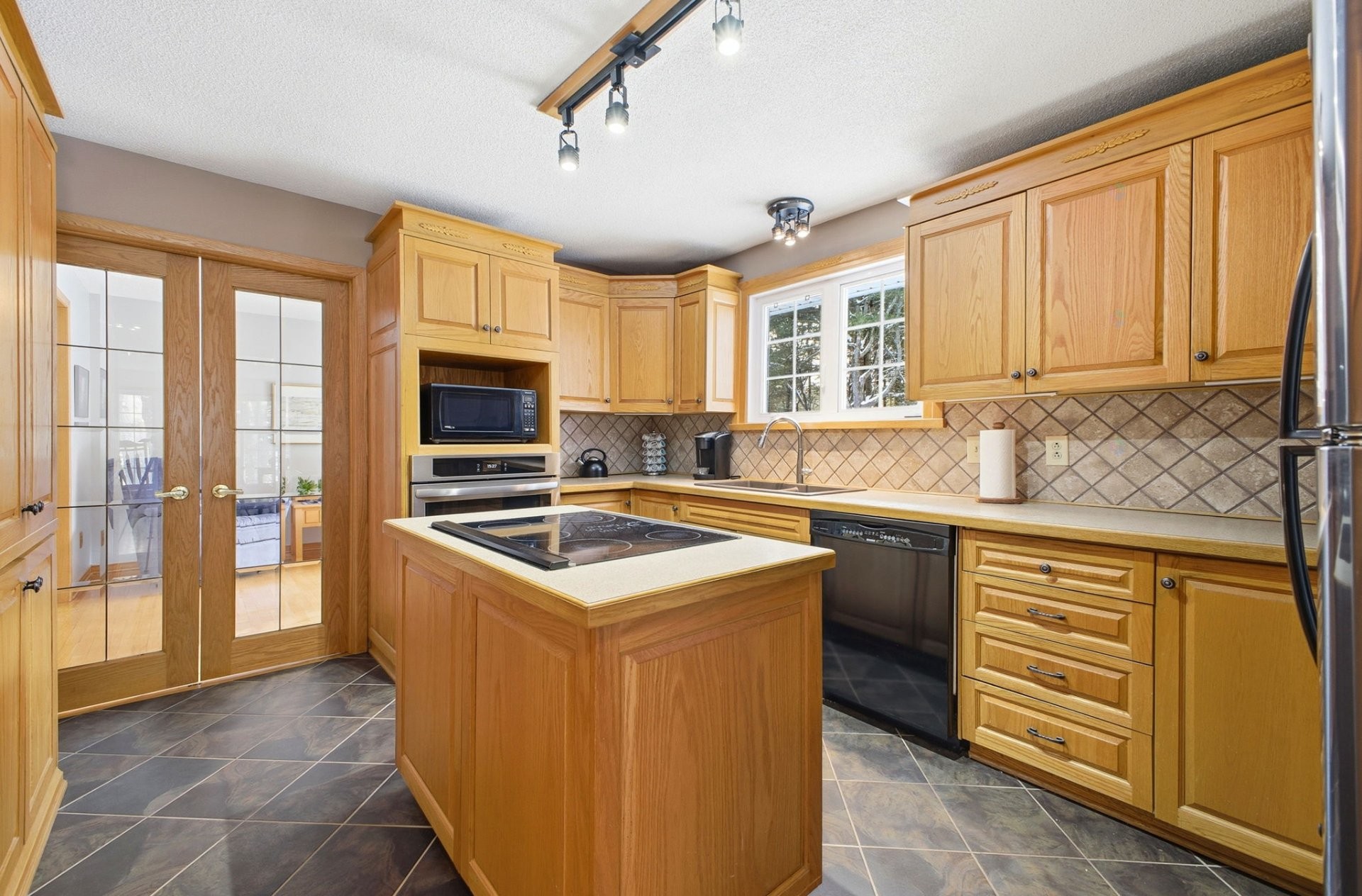 









240


Ch. Ste-Élisabeth

,
Cantley,




QC
J8V3G5

