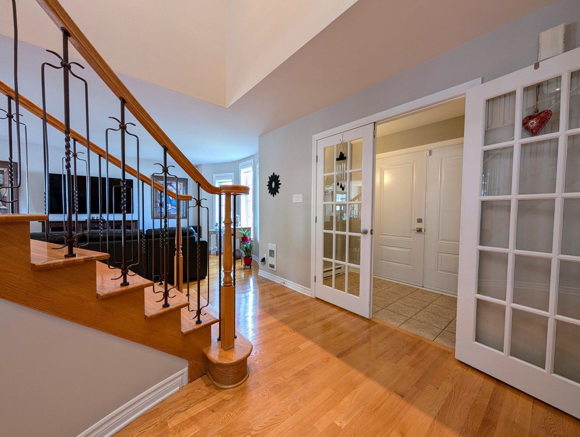 









10536


Rue Thomas-Paine

,
Montréal (Rivière-des-Prairies/Pointe-aux-Trembles),




QC
H1C2G6

