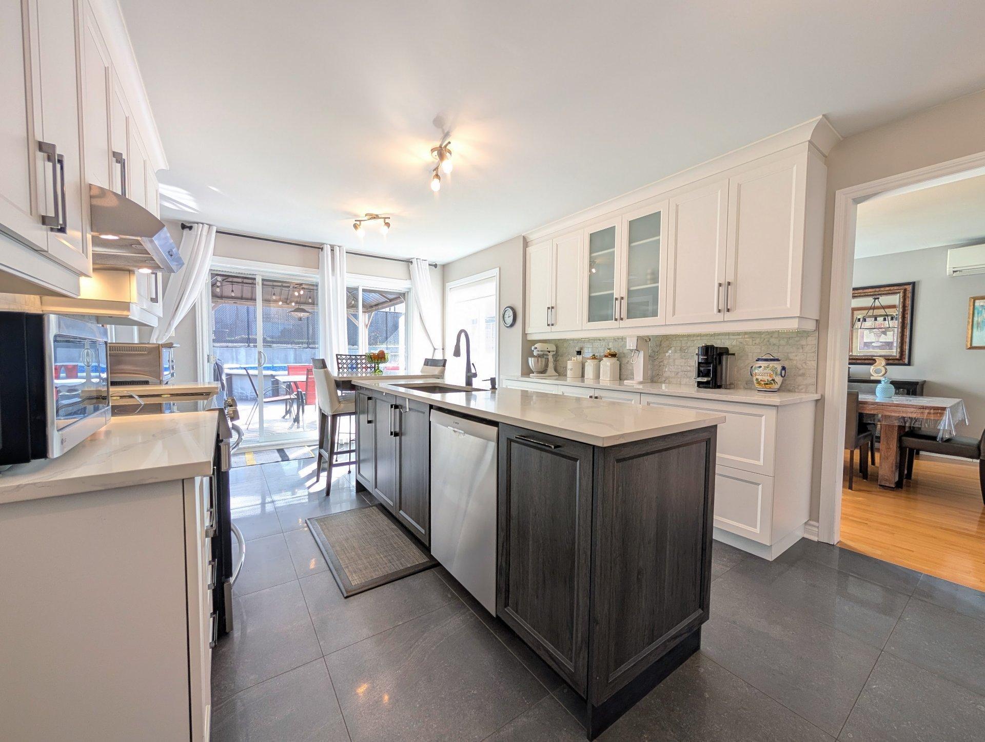 









10536


Rue Thomas-Paine

,
Montréal (Rivière-des-Prairies/Pointe-aux-Trembles),




QC
H1C2G6

