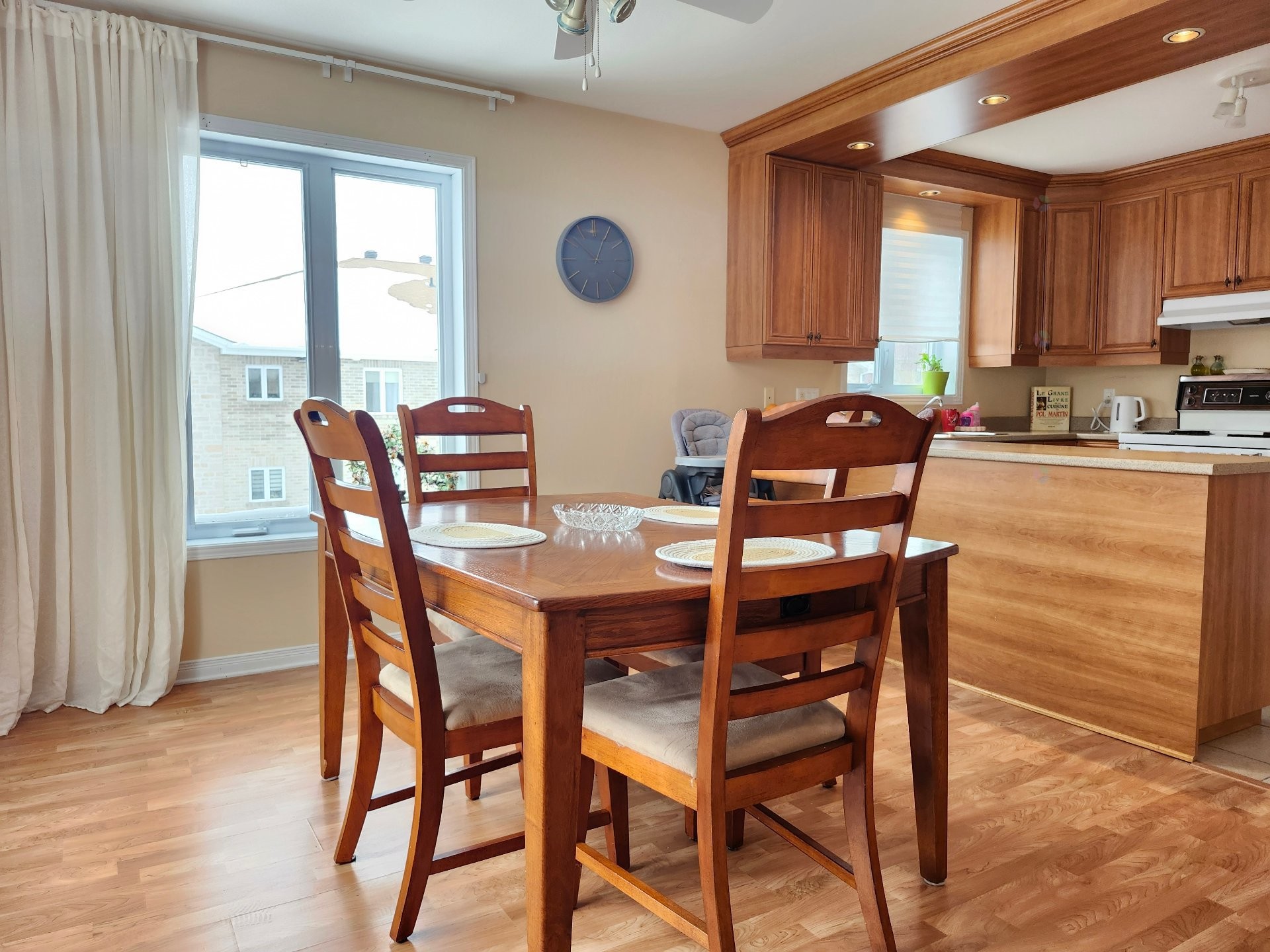 









2308


Rue Racine

, 304,
Longueuil (Saint-Hubert),




QC
J3G0A6

