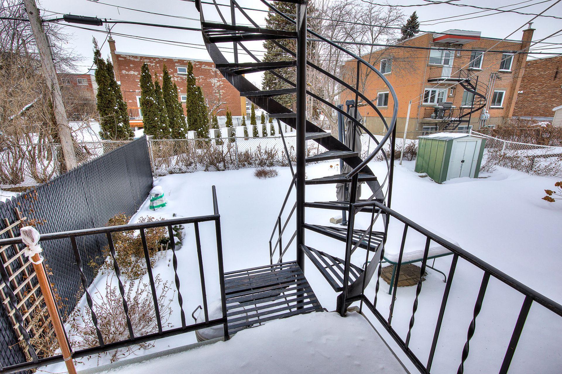 









412

 - 414


66e Avenue

,
Laval (Chomedey),




QC
H7V2L1

