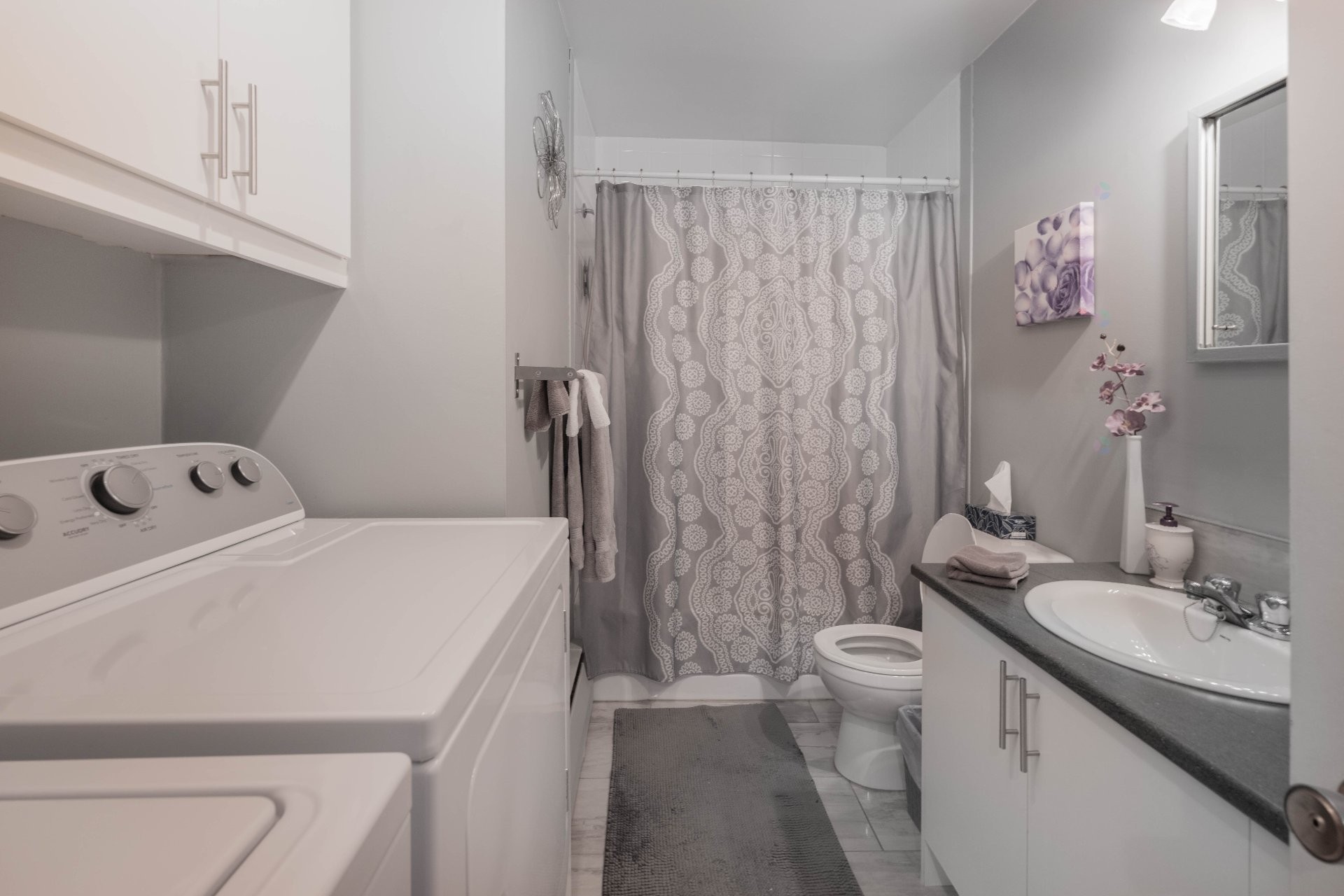 









905

 - 909


Rue Fréchette

,
Longueuil (Le Vieux-Longueuil),




QC
J4J1G6

