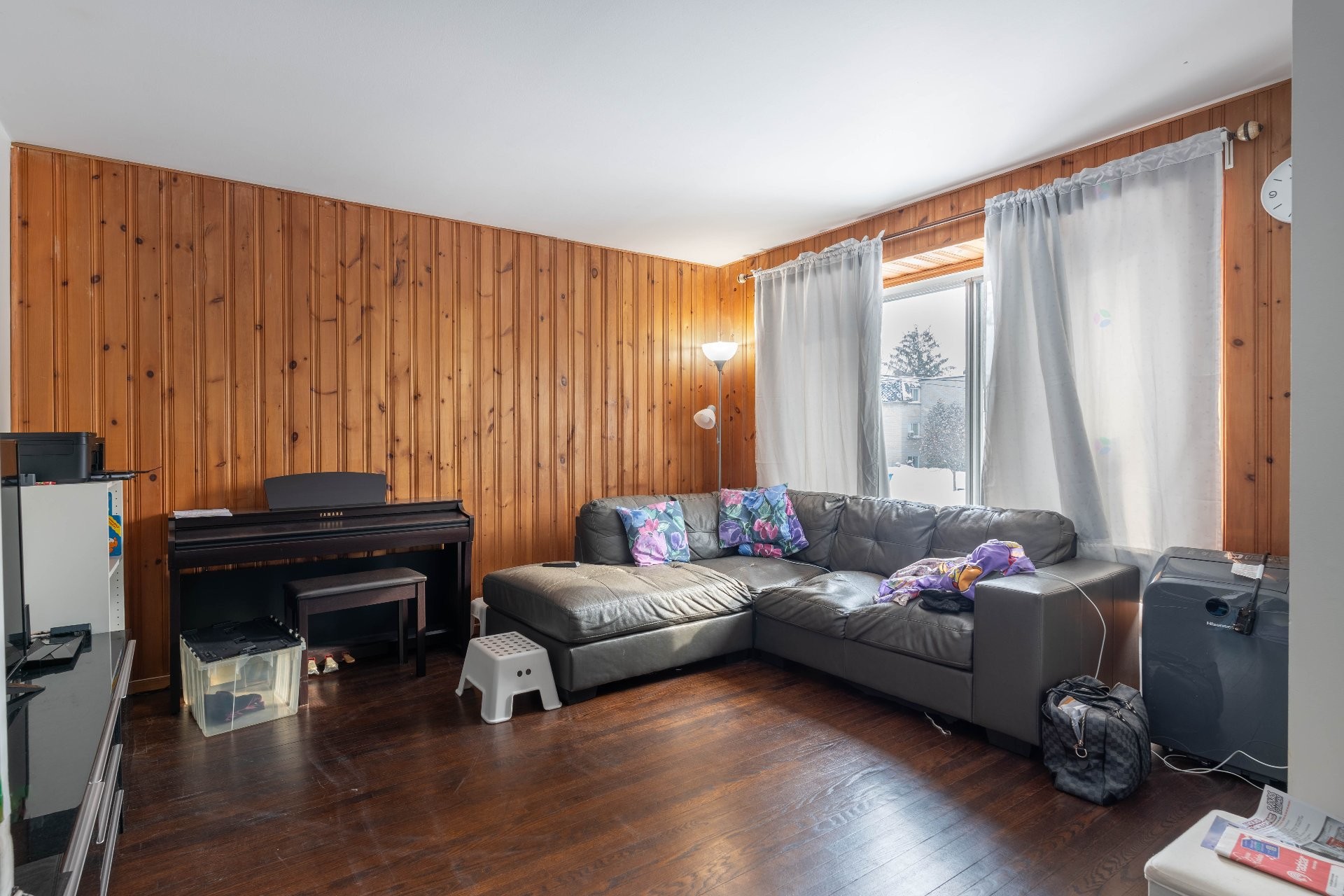 









905

 - 909


Rue Fréchette

,
Longueuil (Le Vieux-Longueuil),




QC
J4J1G6

