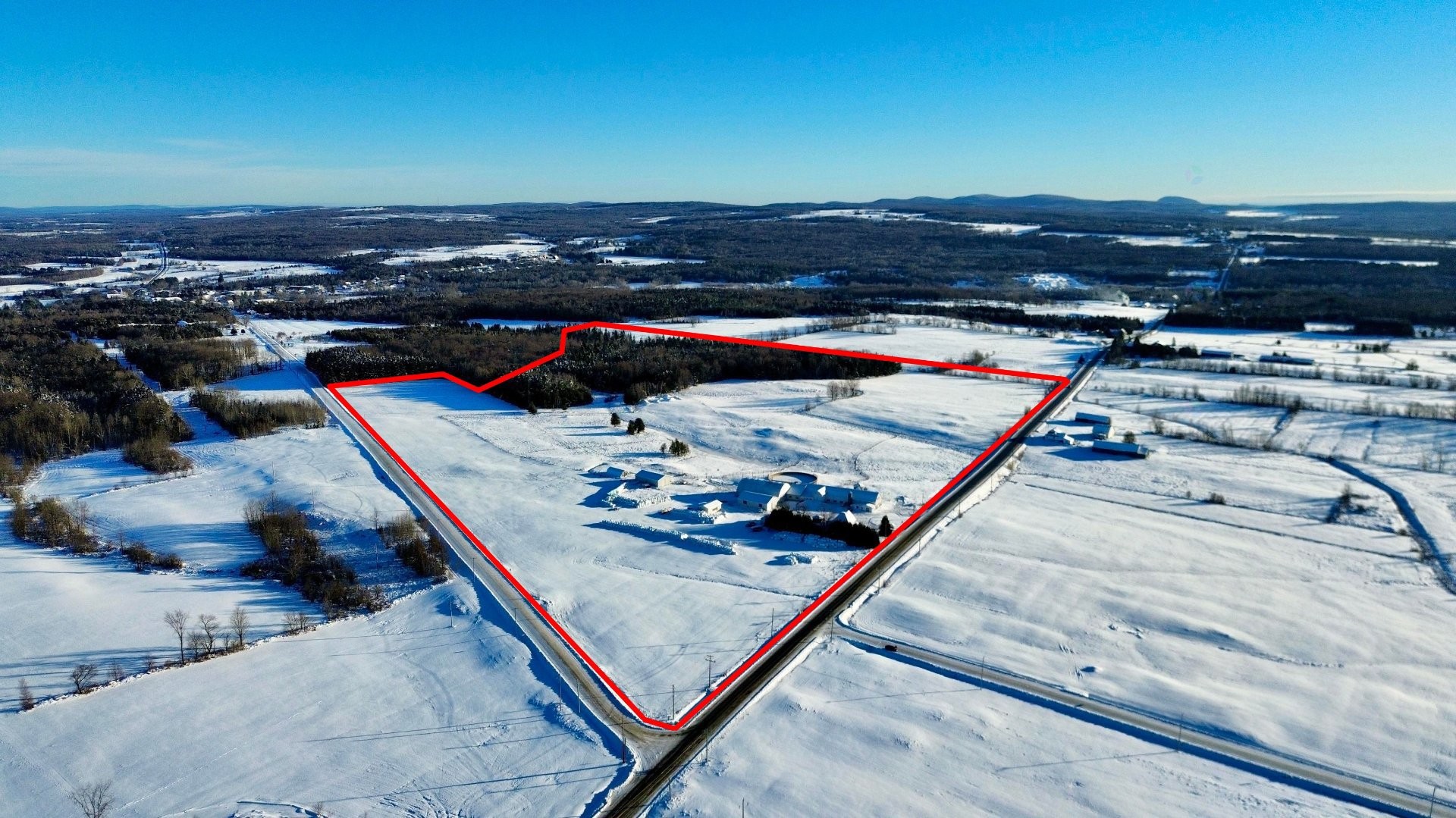 









881

 - 883


Ch. du Lac

,
Sainte-Anne-de-la-Rochelle,







QC
J0E2B0

