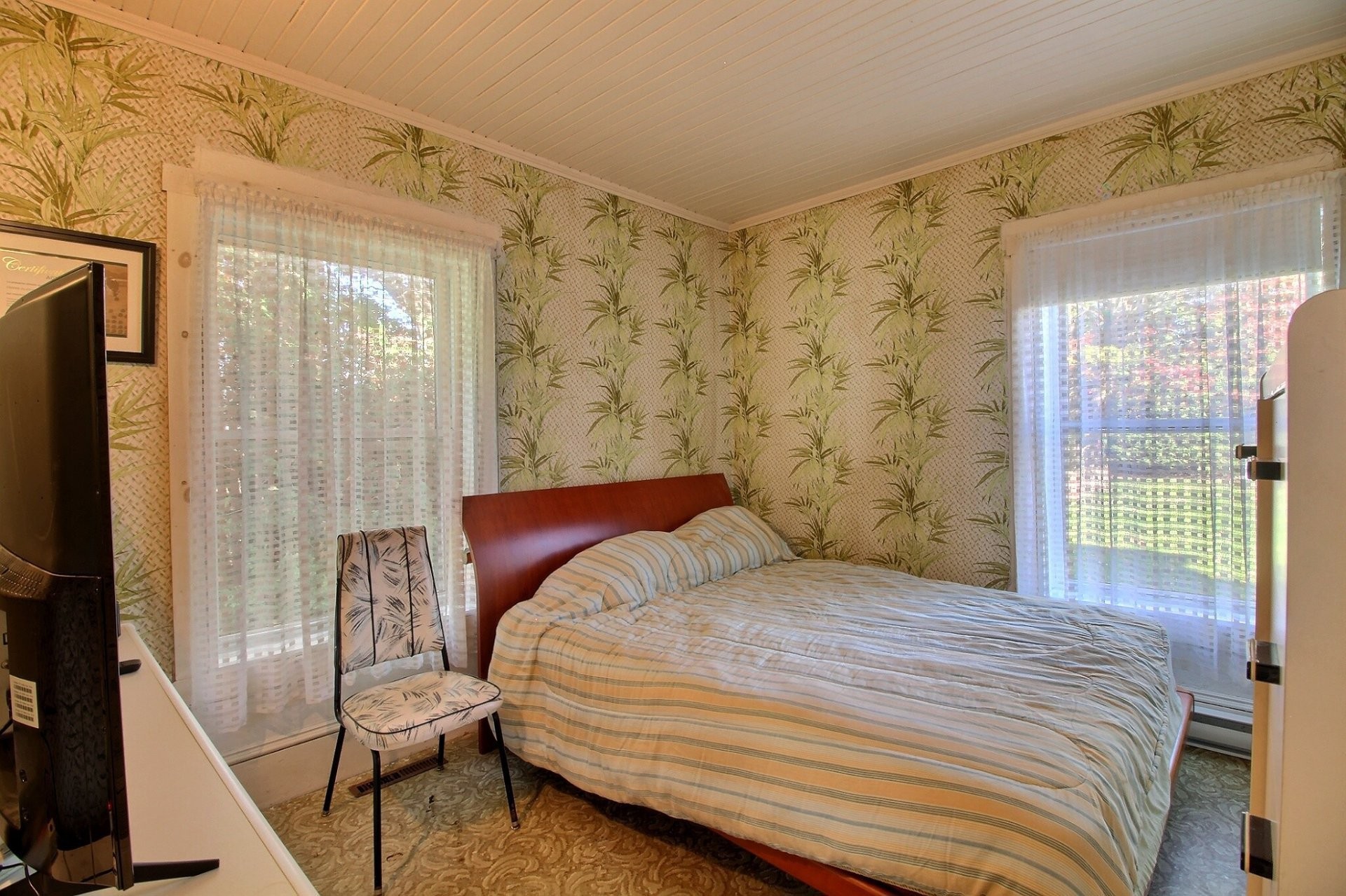 









881

 - 883


Ch. du Lac

,
Sainte-Anne-de-la-Rochelle,







QC
J0E2B0

