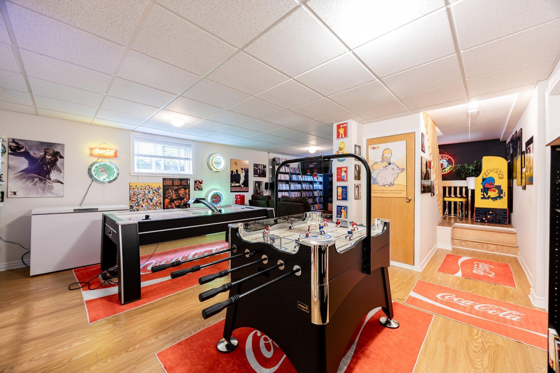 









10596

 - 10598


Rue St-Denis

,
Montréal (Ahuntsic-Cartierville),




QC
H3L2J3

