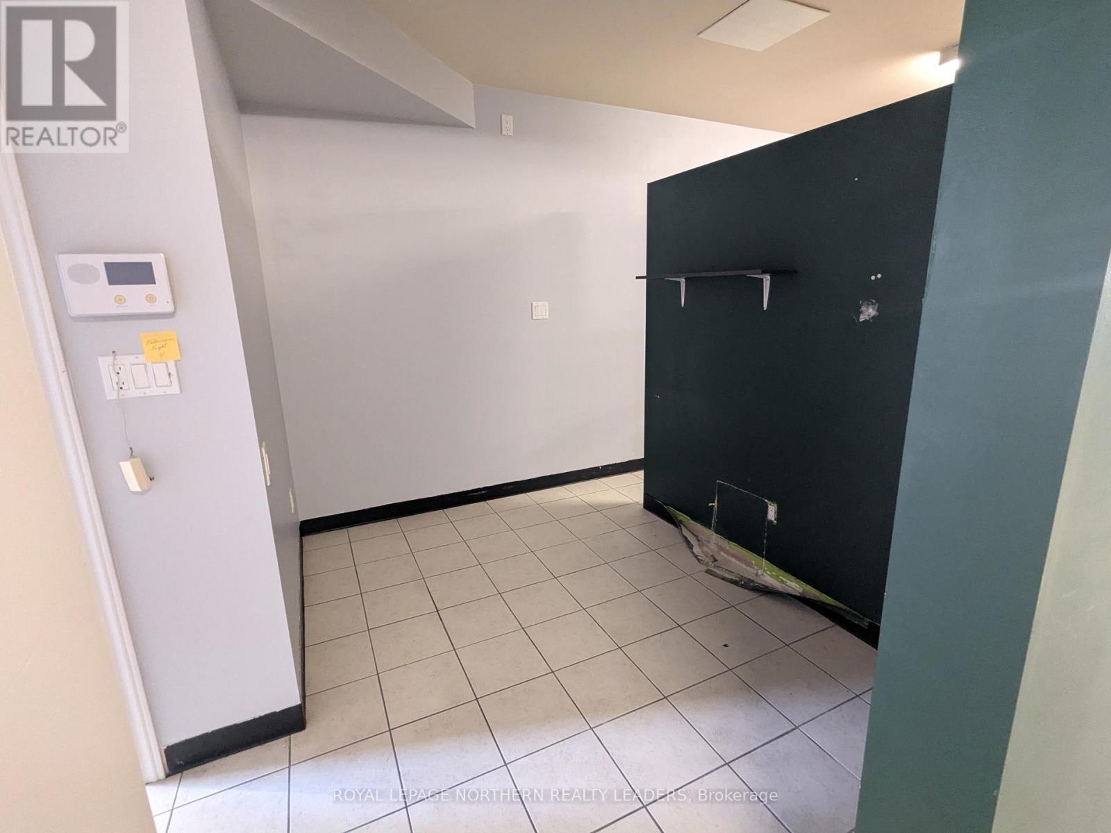 












285 PINE STREET S

,
Timmins (TS - SE),




Ontario
P4N2K8

