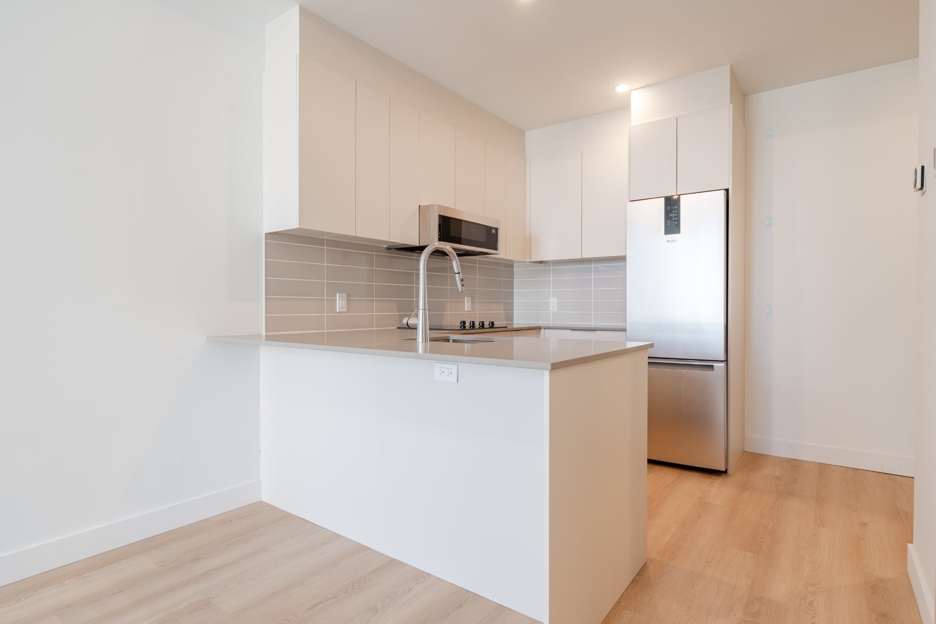 









1001


Rue Lucien-L'Allier

, 4410,
Montréal (Ville-Marie),




QC
H3G0G7

