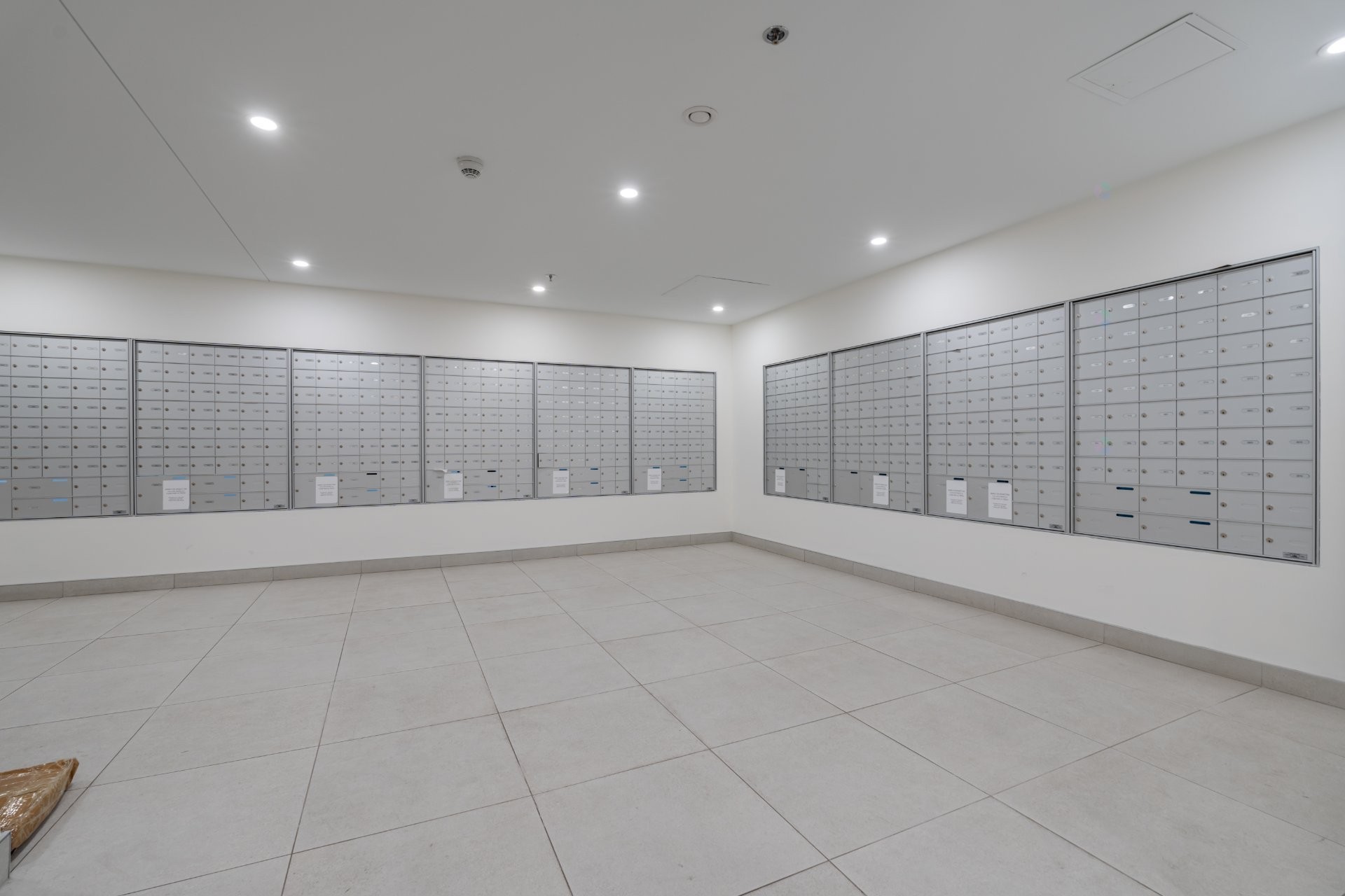 









1001


Rue Lucien-L'Allier

, 4410,
Montréal (Ville-Marie),




QC
H3G0G7

