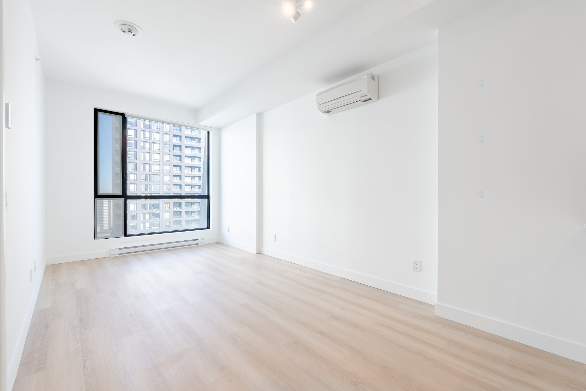 









1001


Rue Lucien-L'Allier

, 4410,
Montréal (Ville-Marie),




QC
H3G0G7

