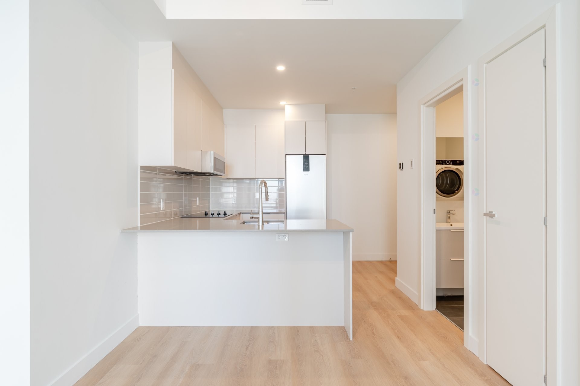 









1001


Rue Lucien-L'Allier

, 4410,
Montréal (Ville-Marie),




QC
H3G0G7

