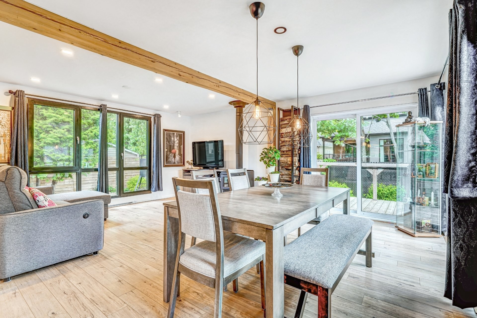 









1820


Boul. Rodrigue

,
Sainte-Marie-Madeleine,




QC
J0H1S0

