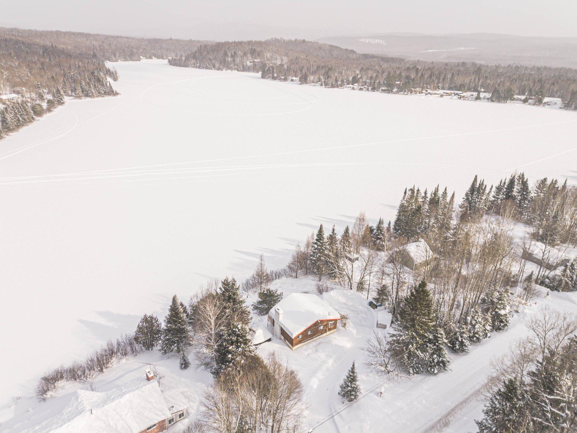 









254


Ch. du Lac-du-Gros-Brochet

,
L'Ascension,




QC
J0T1W0

