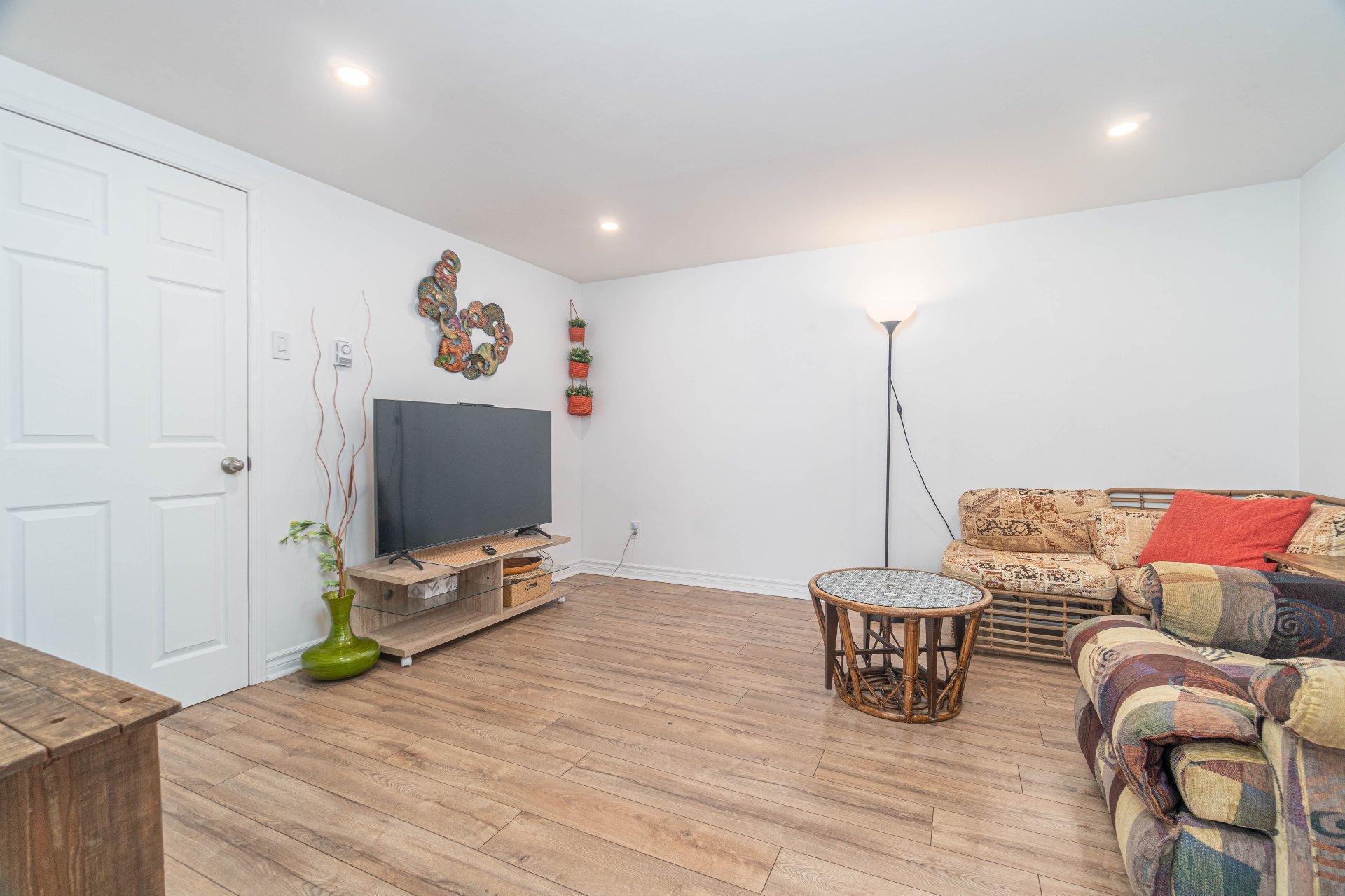 









254


Ch. du Lac-du-Gros-Brochet

,
L'Ascension,




QC
J0T1W0

