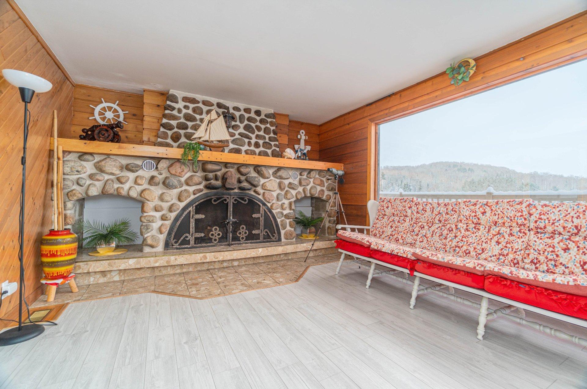 









254


Ch. du Lac-du-Gros-Brochet

,
L'Ascension,




QC
J0T1W0

