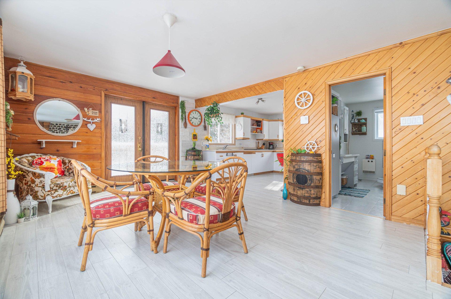 









254


Ch. du Lac-du-Gros-Brochet

,
L'Ascension,




QC
J0T1W0

