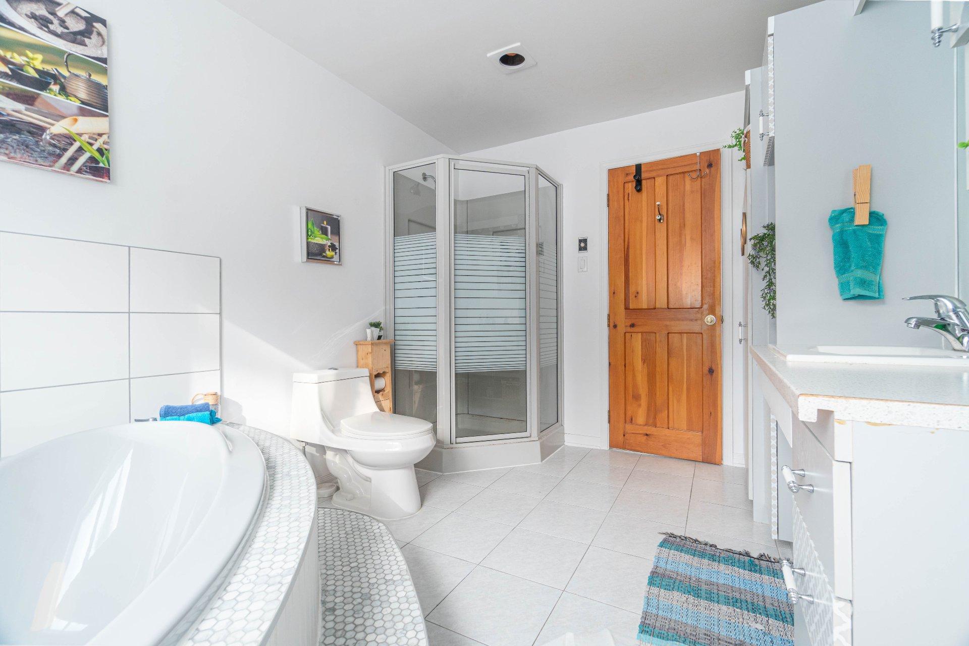 









254


Ch. du Lac-du-Gros-Brochet

,
L'Ascension,




QC
J0T1W0

