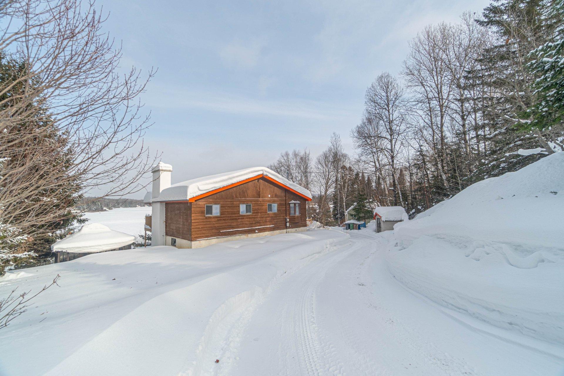 









254


Ch. du Lac-du-Gros-Brochet

,
L'Ascension,




QC
J0T1W0

