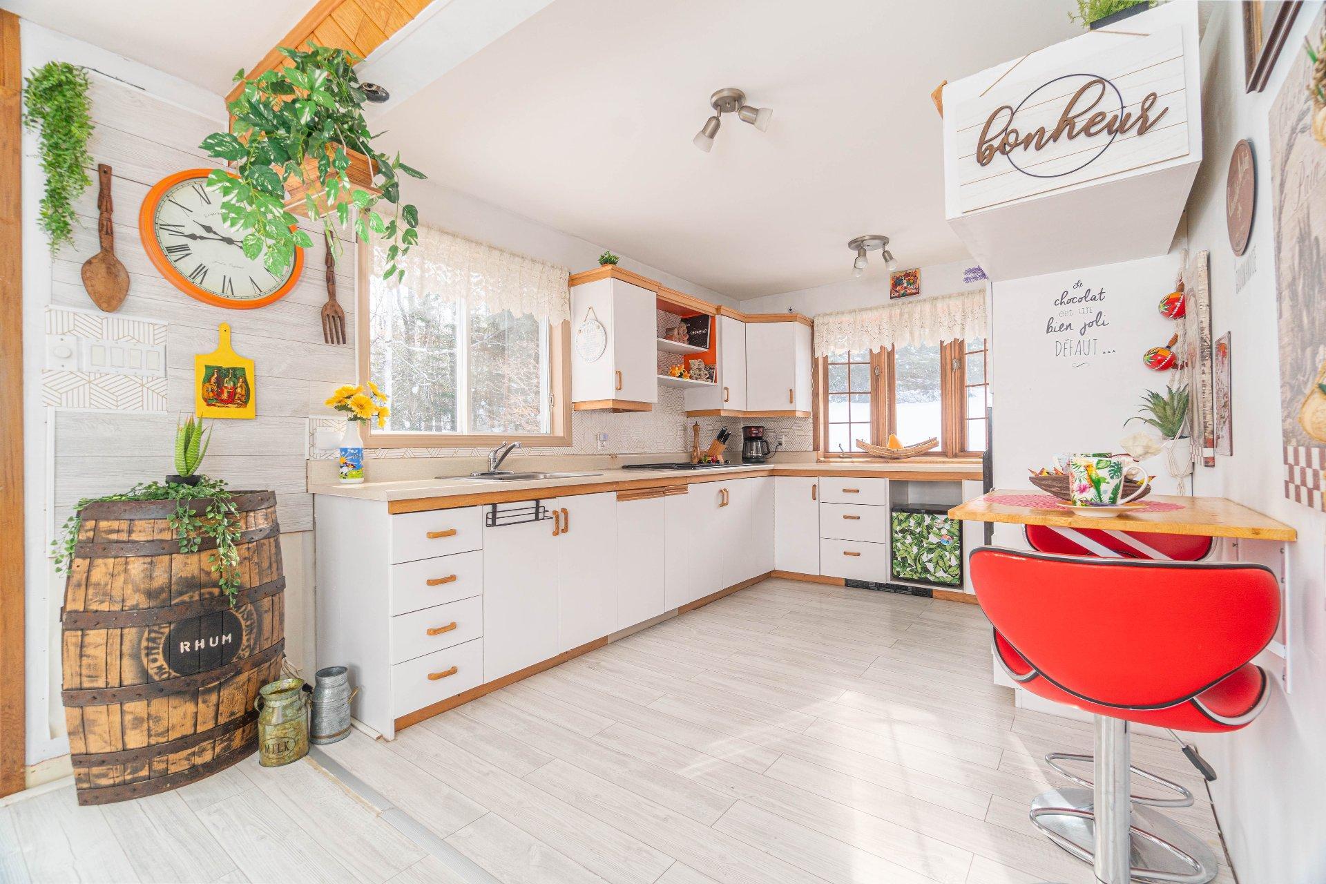 









254


Ch. du Lac-du-Gros-Brochet

,
L'Ascension,




QC
J0T1W0

