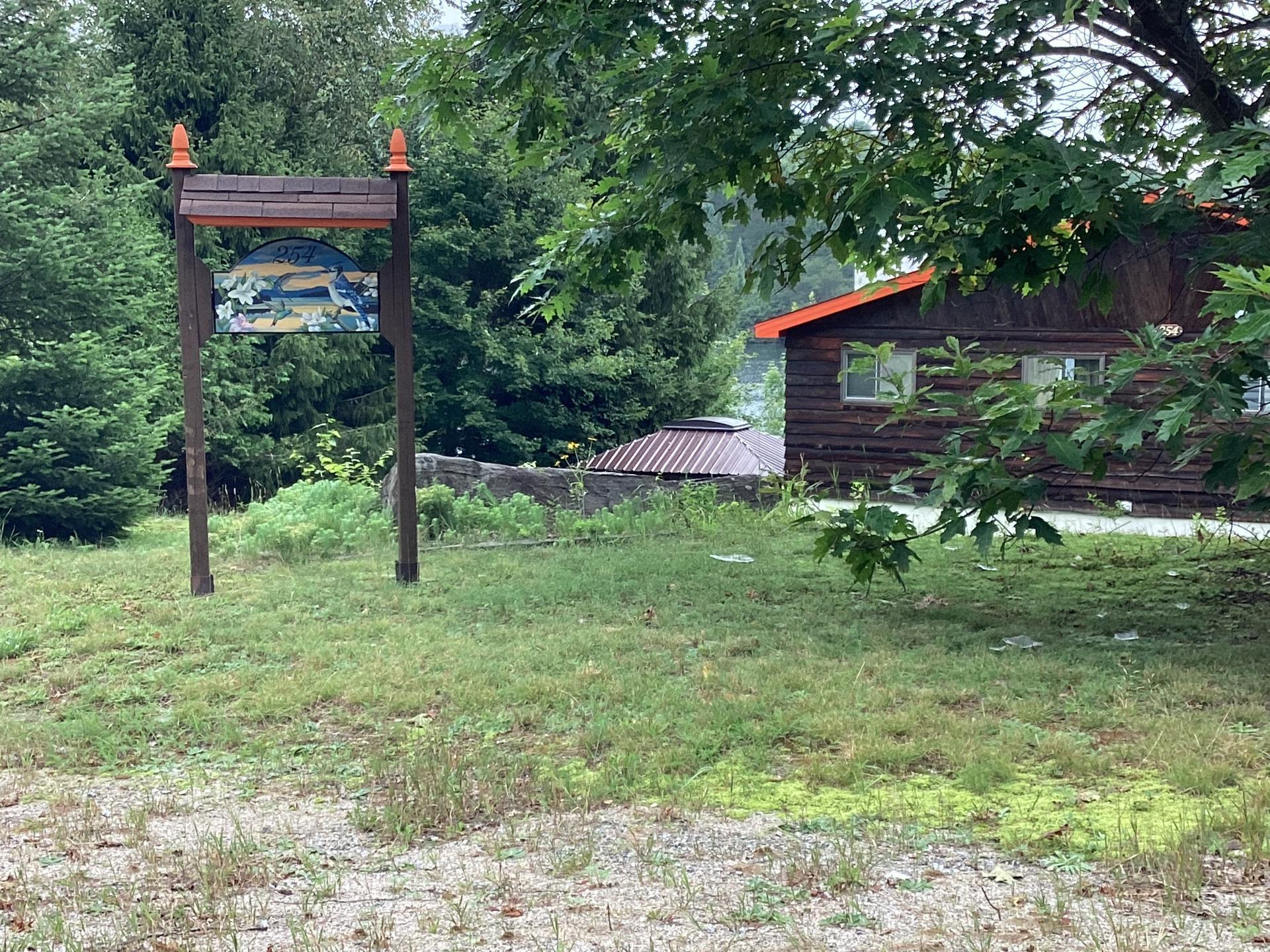 









254


Ch. du Lac-du-Gros-Brochet

,
L'Ascension,




QC
J0T1W0

