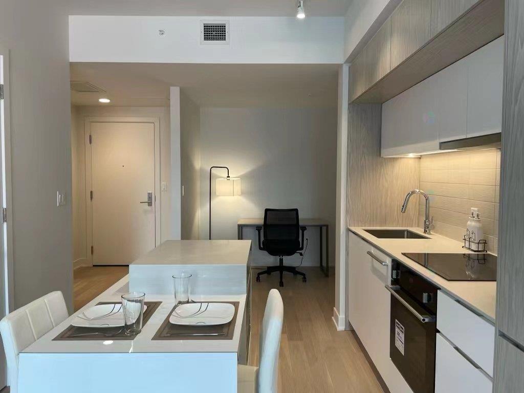 









1288


Rue St-Antoine O.

, 1609,
Montréal (Ville-Marie),




QC
H3C0X6

