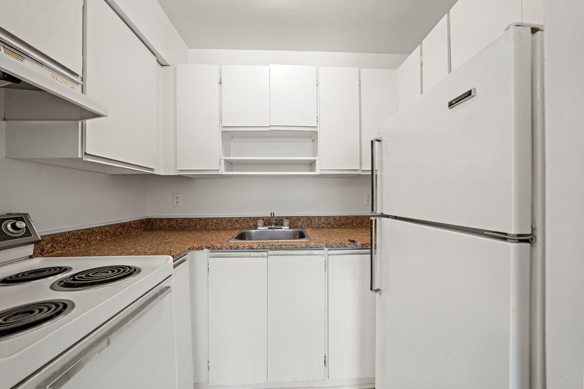 









11750


Boul. de Pierrefonds

, 106C,
Montréal (Pierrefonds-Roxboro),




QC
H9A2X3

