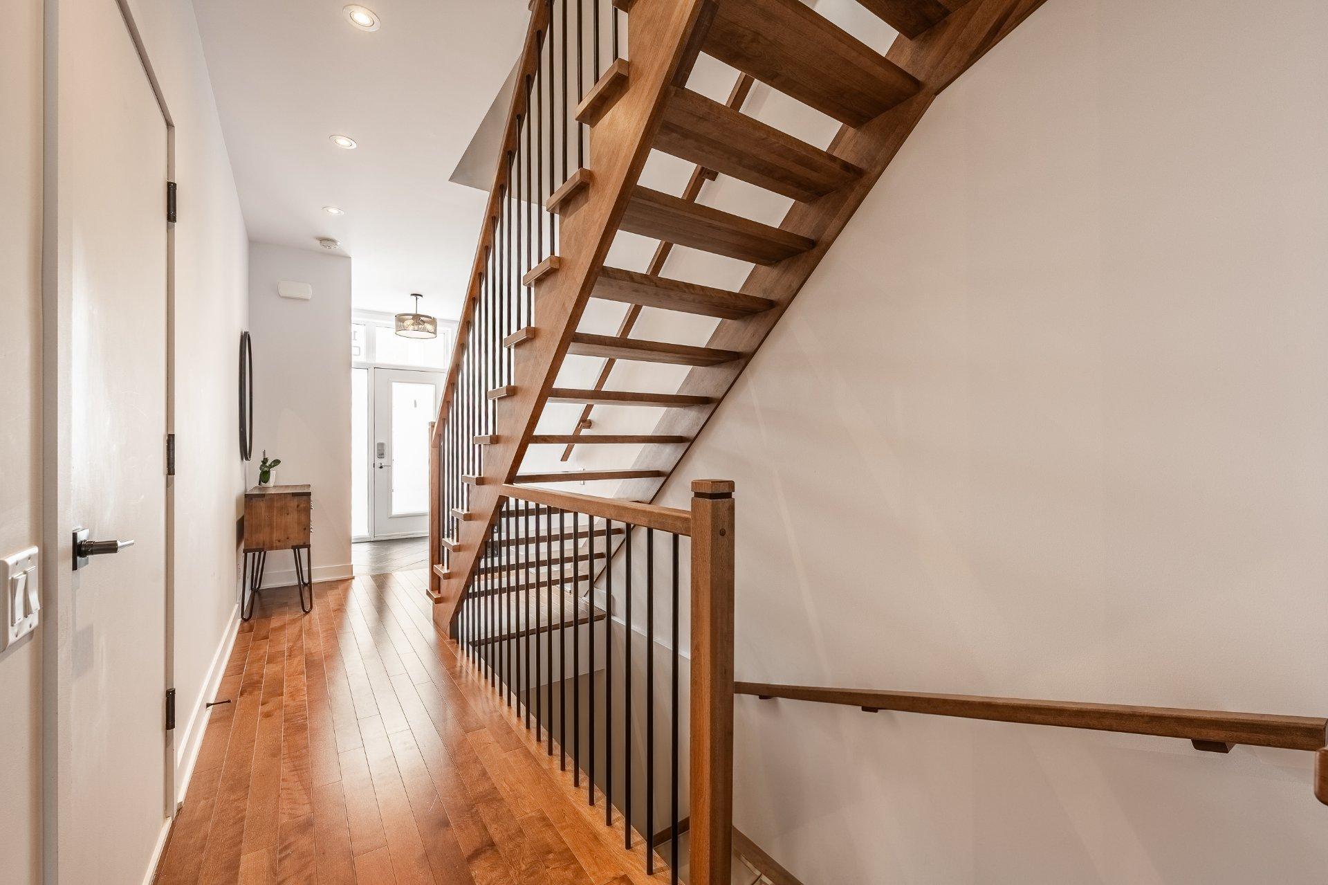 









10Z


Place Boulay

,
Saint-Basile-le-Grand,




QC
J3N0C6

